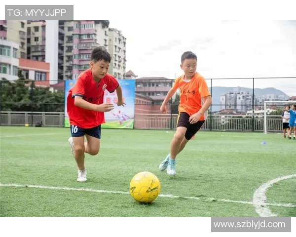 青春燃情与梦想交织的足球少女成长故事 青春燃情与梦想交织的足球少女成长故事