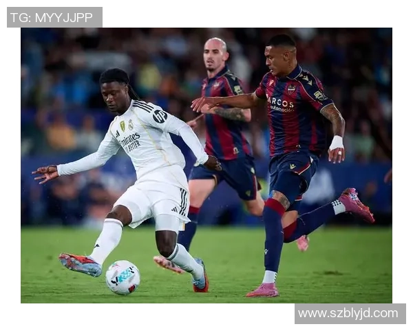 皇马足球队最新队员名单及球员简介分析